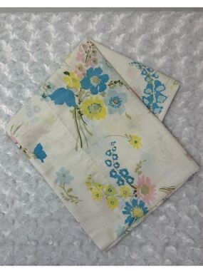 Vintage Sears 1970s Misty Garden Perma-Prest Muslin Floral Queen Size Pillowcase
